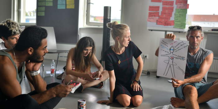 Interner Verweis: Sprachsensibles Vorgehen in der Bildungsarbeit