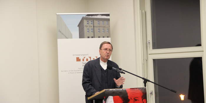 Veranstaltungsbericht zum Vortrag „‚Republik, das ist nicht viel...‘? Rosa Luxemburg, die Novemberrevolution und die Weimarer Linke“