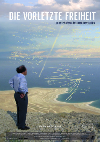 Das Filmplakat zeigt einen älteren Mann an einer Klippe stehend und auf ein Meer blickend. 