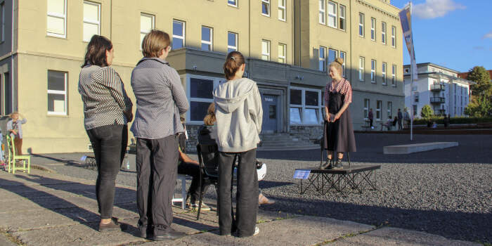 Bücher aus dem Feuer – Kleine Lesung großer Literatur am Erinnerungsort Topf & Söhne