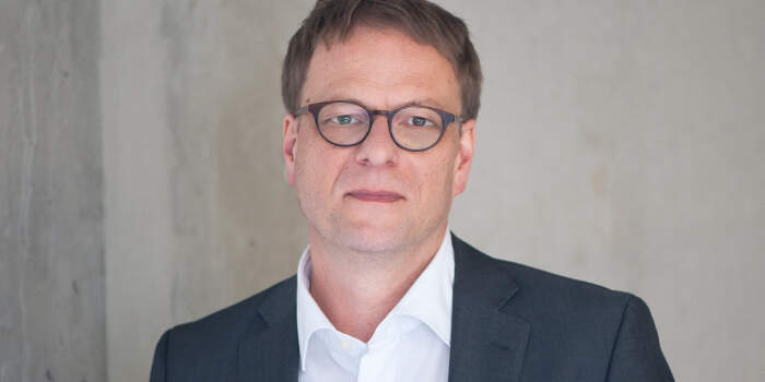 Rechtsextreme Gefahren – Vortrag und Podiumsgespräch im Erinnerungsort Topf & Söhne