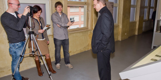 Interner Verweis: Benedikt und Severin: Bericht "Freiwillig für ein Jahr an einem Täterort?"