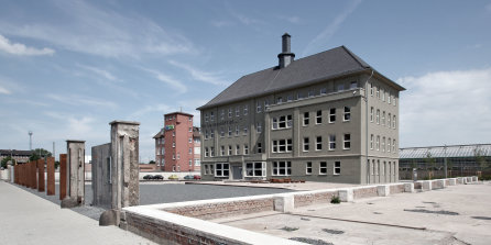 Internal Link: The Outdoor Exhibition