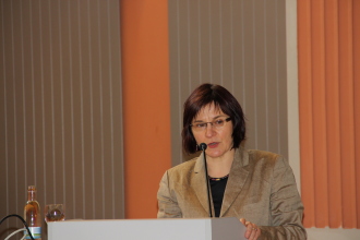 Interner Verweis: Annegret Schüle: Ansprache zur Eröffnung der Ausstellung "Un-er-setz-bar" in Gotha