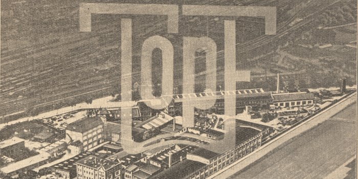 Großes Topf-Logo im Zentrum mit dem ehemaligen Firmengelände im Hintergrund.Am unteren Bildrand steht: J. A. Topf & Söhne, Erfurt.