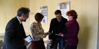 Interner Verweis: Initiative: Bildungspaten gesucht!