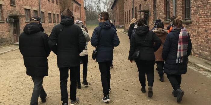 „Unser Besuch in der Gedenkstätte Auschwitz“ – Projektvorstellung im Erinnerungsort Topf & Söhne