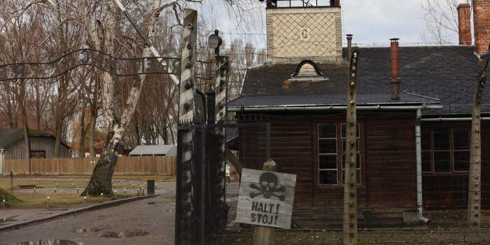 Interner Verweis: Projektergebnis: Bildungsreise der Friedrich-Schiller-Schule und der Marie-Elise-Kayser-Schule nach Oświęcim/Auschwitz und Kraków 