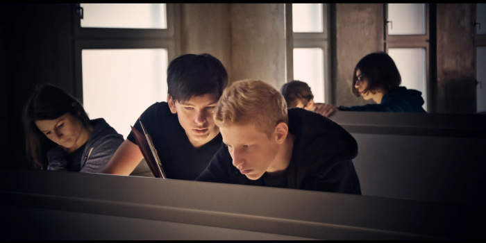 Web dialogue: Response of Johannes and Mattis
